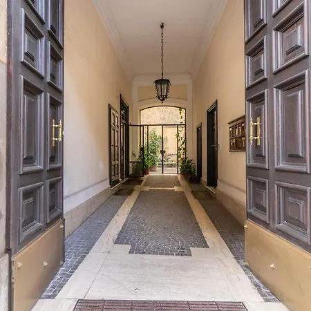 Casa Matilde-piazza Del Popolo * Řím